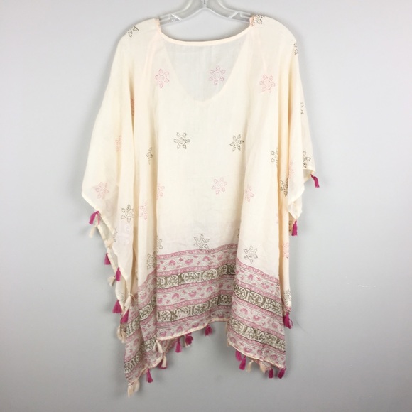 Lovestitch | Oversized Yellow Print Poncho - H6 - Picture 2 of 6